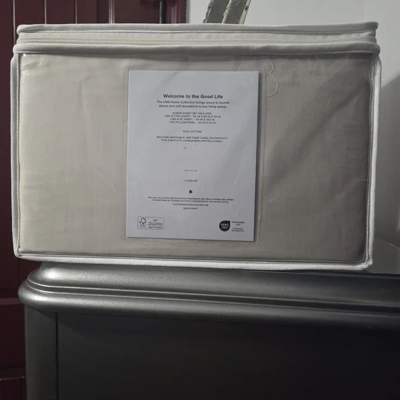 UGG 100% Cotton Queen Sheet Set  300t Count Ultra-Soft Bedding for Cozy, Comfort - Picture 2 of 2